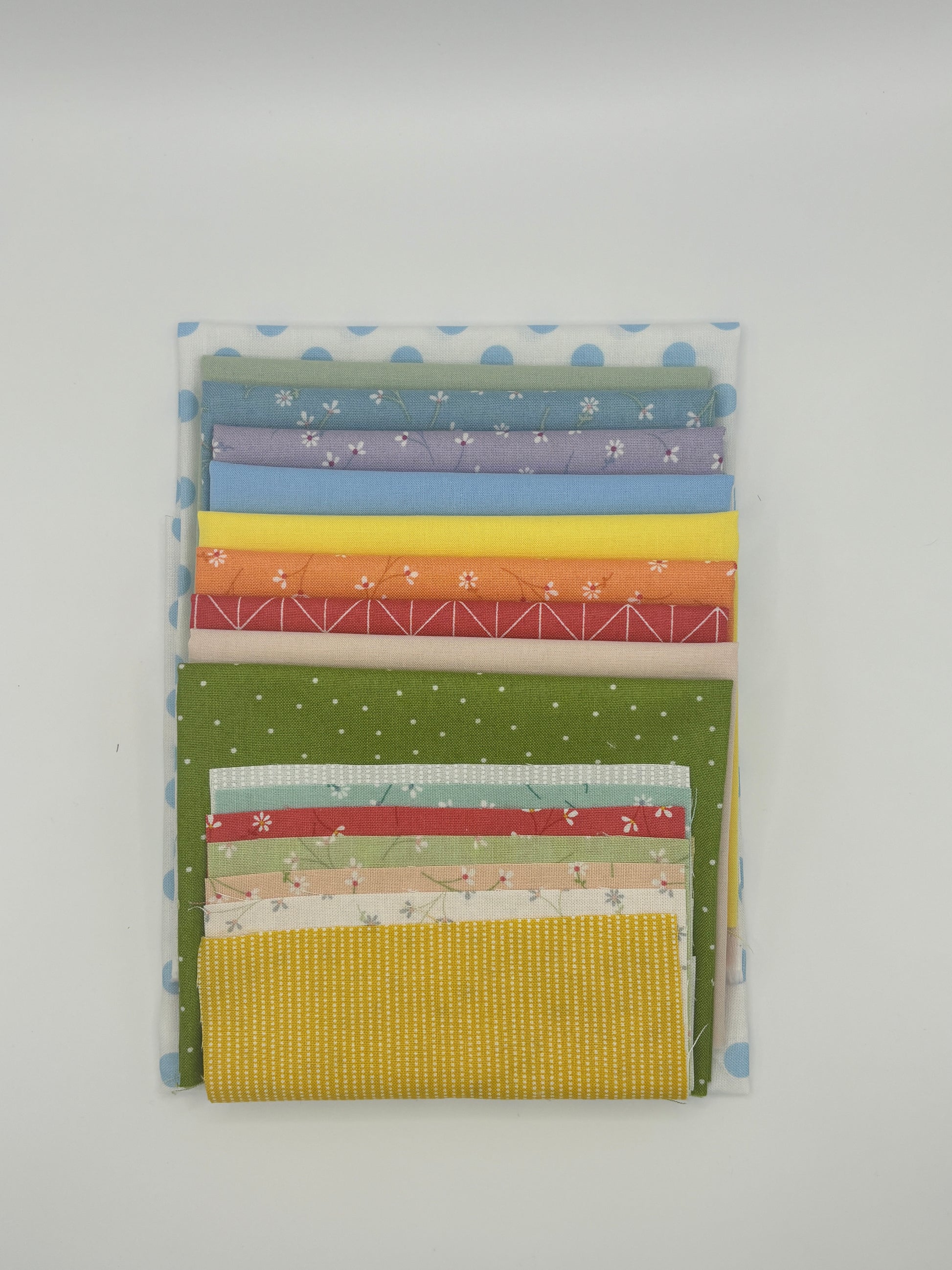 Kimberbell Mini Quilt Isacord Thread Kit - Jan - July – Aurora Sewing Center